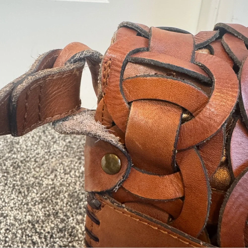 Patricia Nash Women's Positano Saddle Bag - Picture 6 of 14